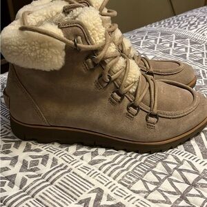 Sorel women’s boots size 7.5